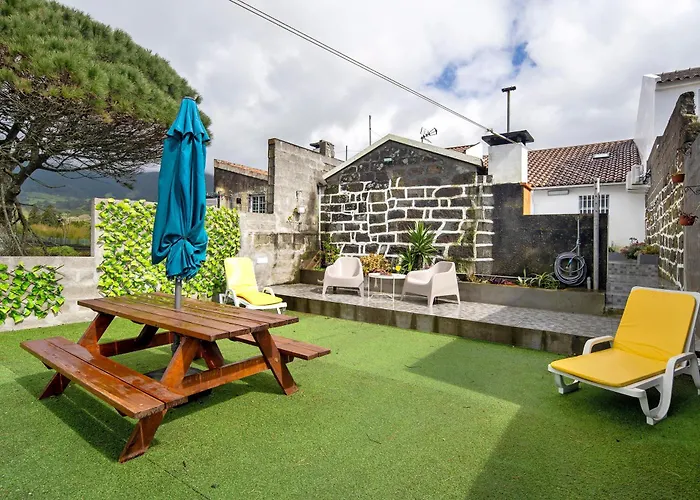 Casa Xadrez Povoacao (Sao Miguel)