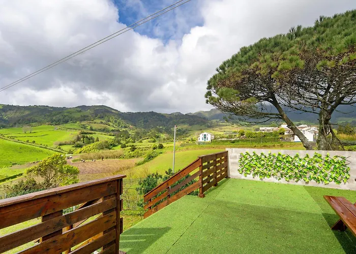 Casa Xadrez Povoacao (Sao Miguel)